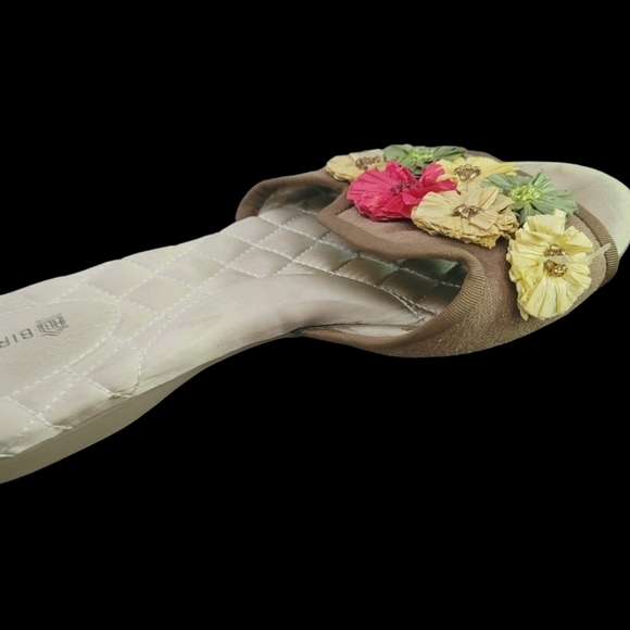 BIRDIES The Chickadee Raffie Floral  Sandals - Picture 9 of 13